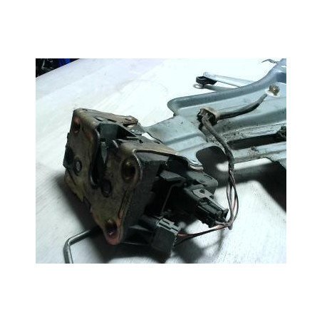 Leve vitre electrique avant gauche RENAULT LAGUNA 1 PHASE 2 d’occasion