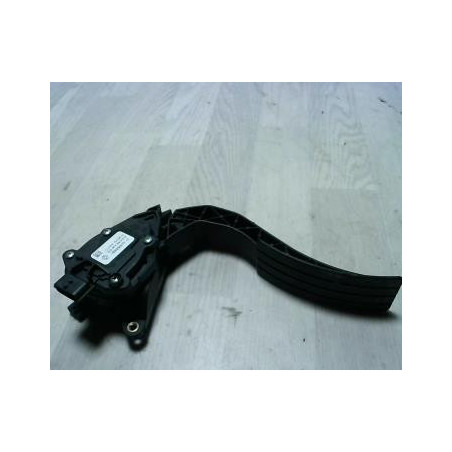 Pedalier d'accelerateur RENAULT CLIO 4 PHASE 2 d’occasion