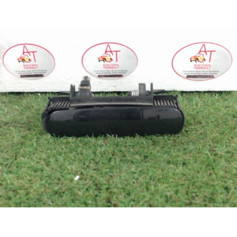 Poignee porte avant droit AUDI A3 (8L) PHASE 2 d’occasion