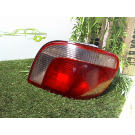 Feu arriere principal droit (feux) TOYOTA YARIS 1 PHASE 1 d’occasion