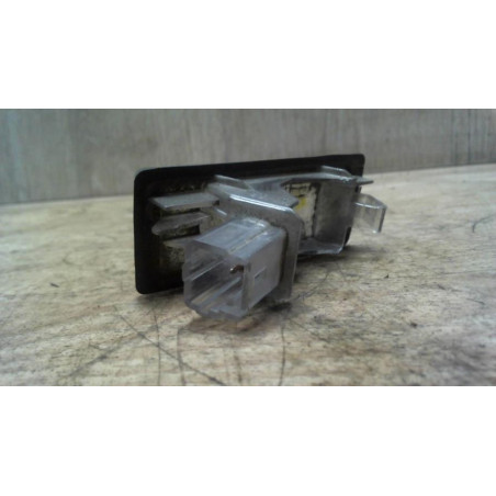 Eclairage de plaque RENAULT SCENIC 2 PHASE 2 d’occasion