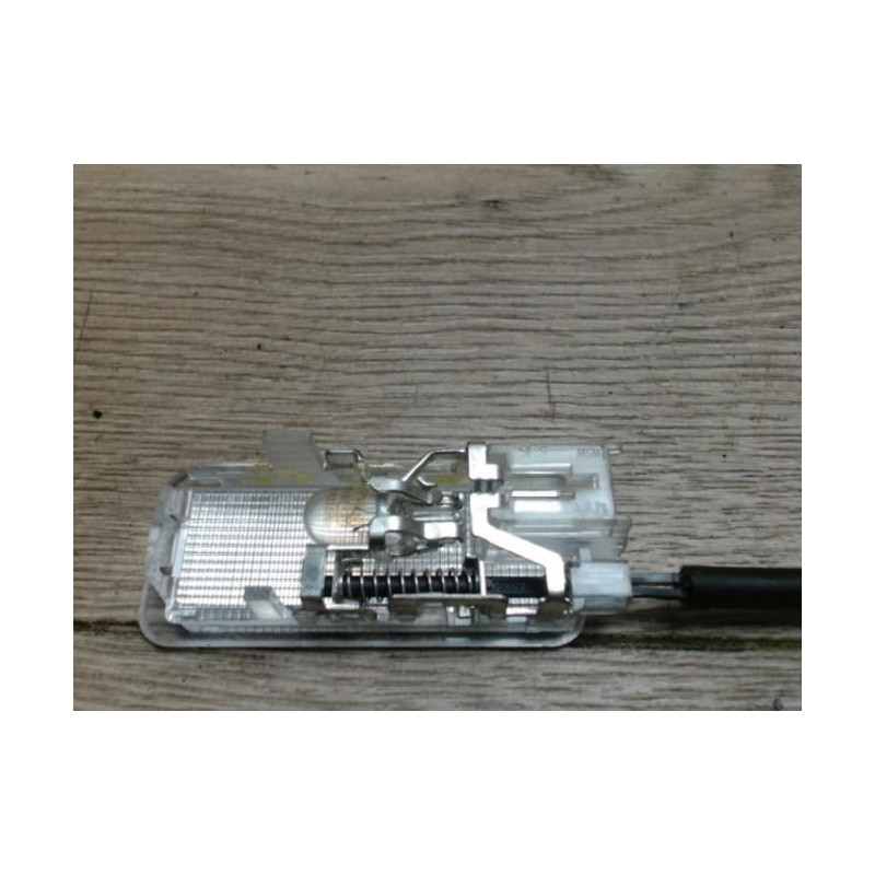 Eclairage de plaque PEUGEOT 1007 d’occasion