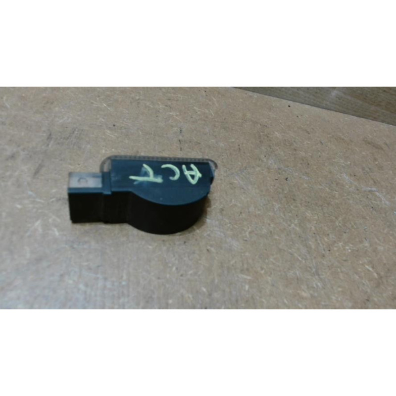 Eclairage de plaque VOLKSWAGEN PASSAT 4 PHASE 2 d’occasion