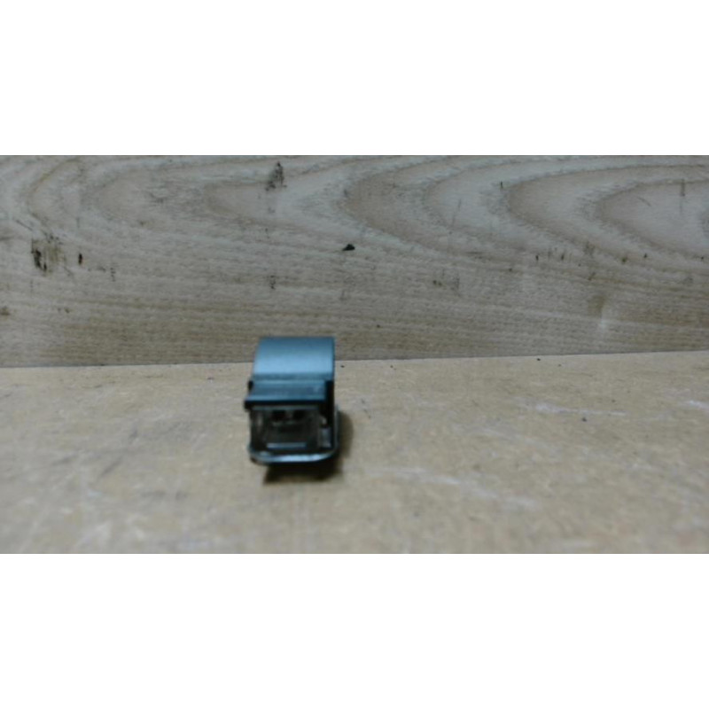Eclairage de plaque VOLKSWAGEN PASSAT 4 PHASE 2 d’occasion