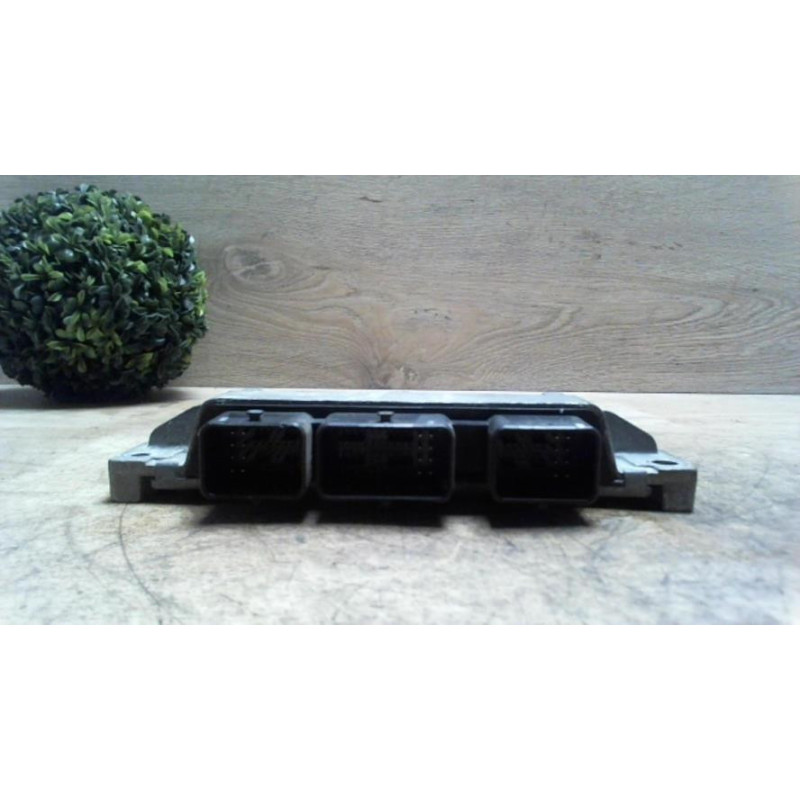 Calculateur moteur RENAULT TWINGO 2 PHASE 2 d’occasion