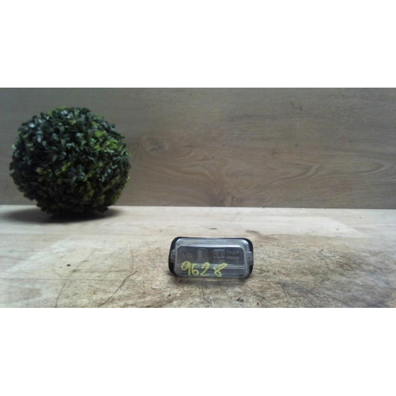 Eclairage de plaque PEUGEOT 5008 1 PHASE 1 d’occasion