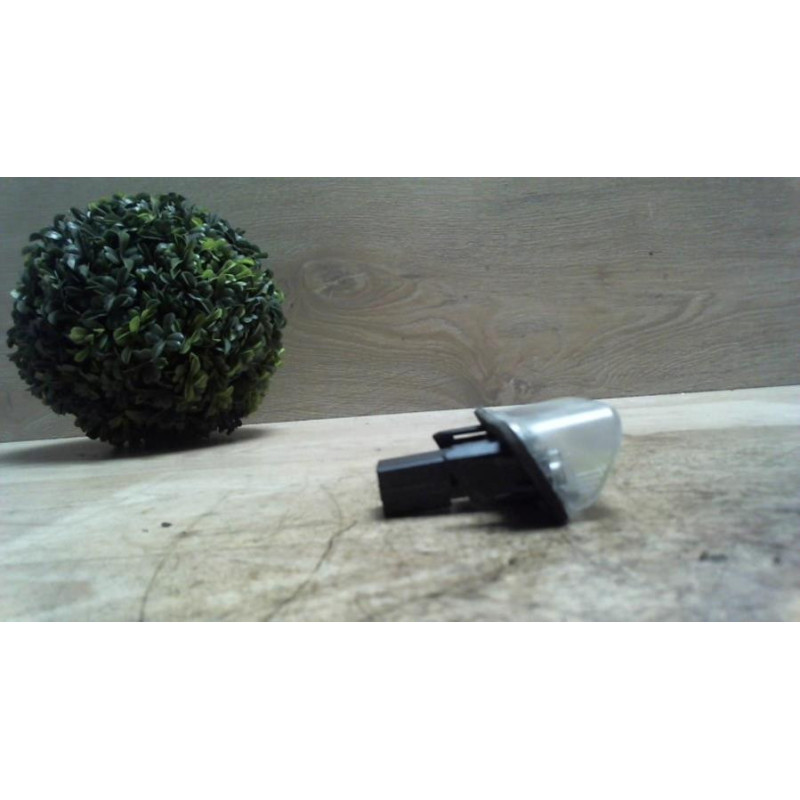 Eclairage de plaque PEUGEOT 5008 1 PHASE 1 d’occasion