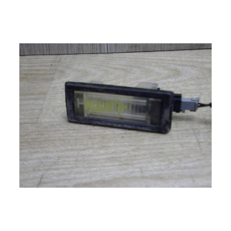 Eclairage de plaque OPEL VECTRA C PHASE 2 BREAK d’occasion