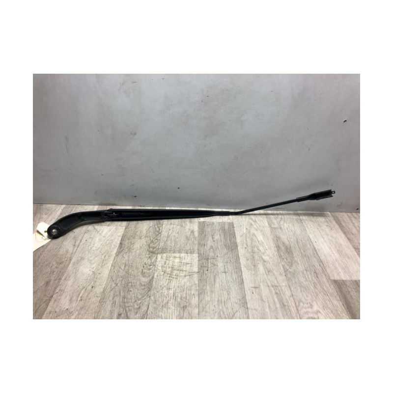 Bras essuie glace avant droit NISSAN QASHQAI 1 PHASE 1 d’occasion