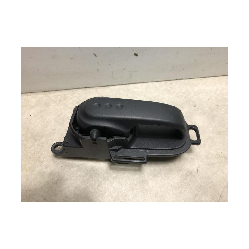 Poignee interieur avant gauche NISSAN NOTE 1 PHASE 2 d’occasion