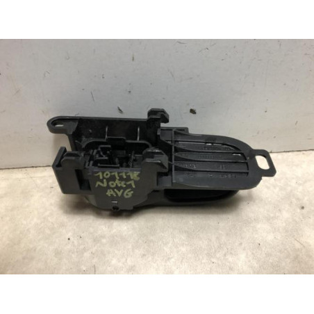Poignee interieur avant gauche NISSAN NOTE 1 PHASE 2 d’occasion