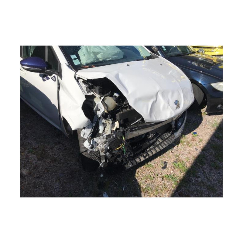 Boitier servitude moteur (BSM) PEUGEOT 208 1 PHASE 2 d’occasion