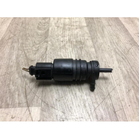 Pompe lave glace avant MERCEDES CLASSE C 204 PHASE 1 d’occasion