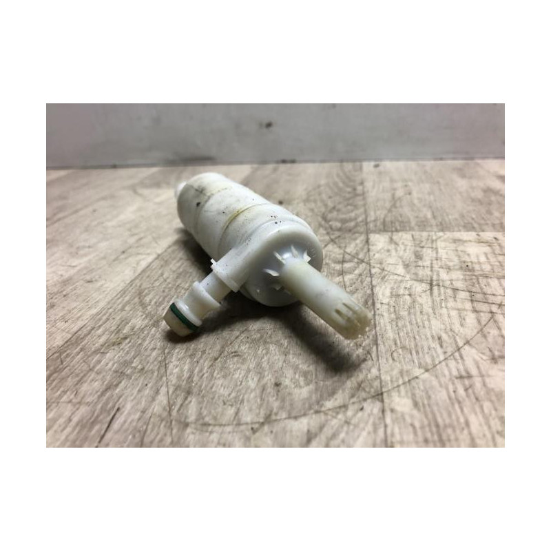 Pompe lave glace avant MERCEDES CLASSE CLS 219 PHASE 1 d’occasion