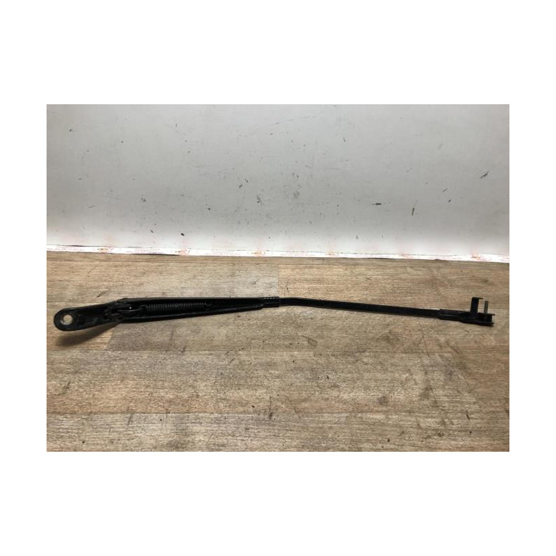 Bras essuie glace avant droit PEUGEOT 407 PHASE 1 d’occasion