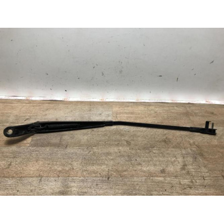 Bras essuie glace avant droit PEUGEOT 407 PHASE 1 d’occasion