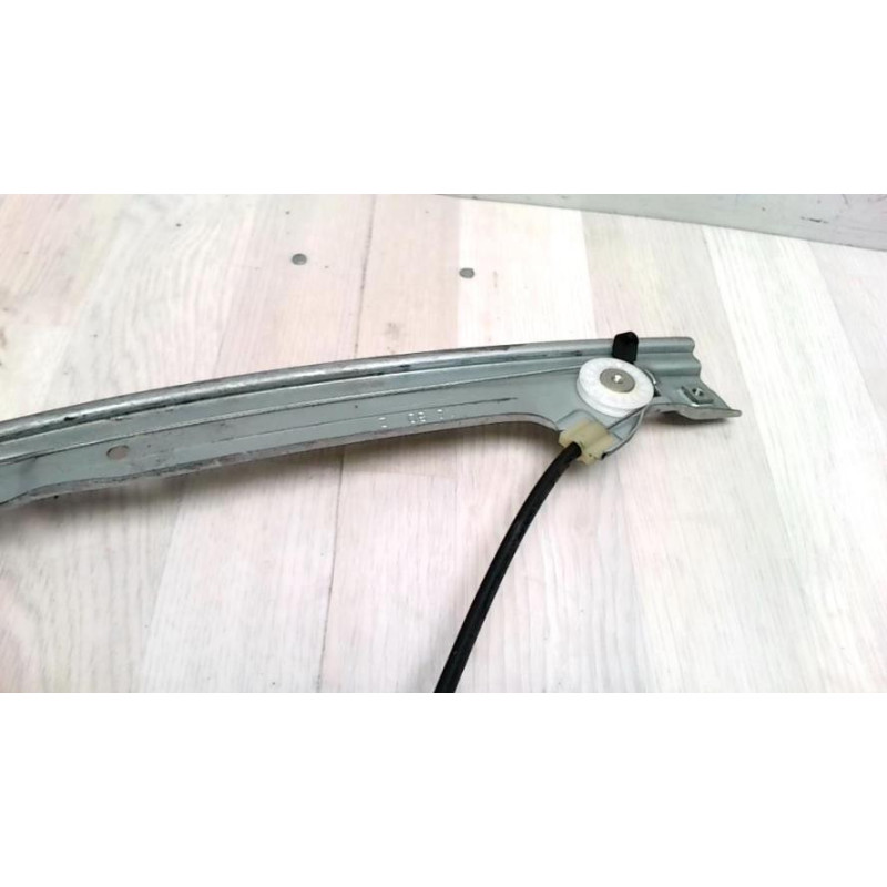 Leve vitre mecanique arriere droit CITROEN C3 2 PHASE 1 d’occasion