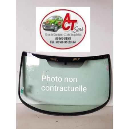 Pare brise VOLKSWAGEN POLO 5 PHASE 2 d’occasion