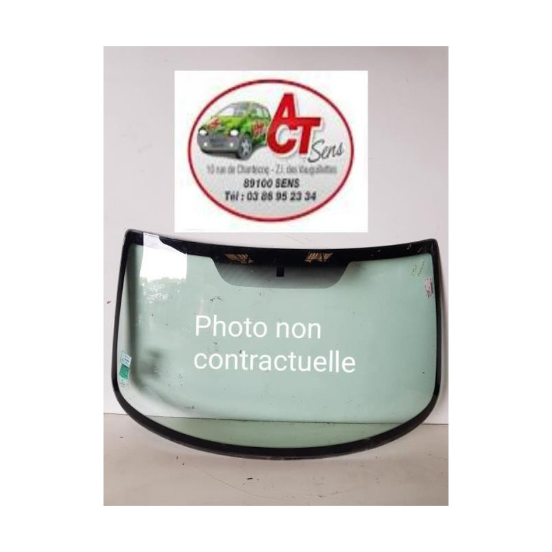 Pare brise VOLKSWAGEN POLO 5 PHASE 2 d’occasion