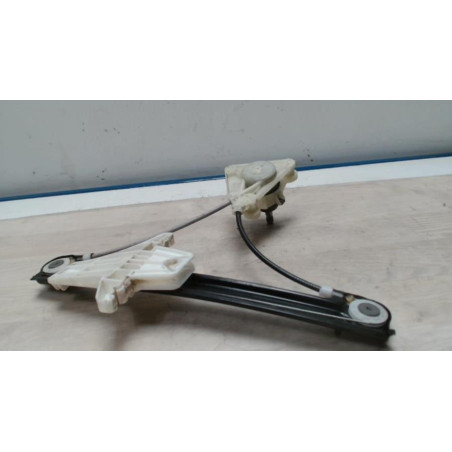 Leve vitre mecanique arriere gauche VOLKSWAGEN POLO 5 PHASE 1 d’occasion
