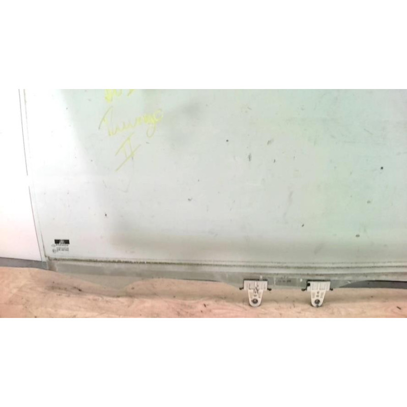 Vitre avant droit RENAULT TWINGO 2 PHASE 1 d’occasion