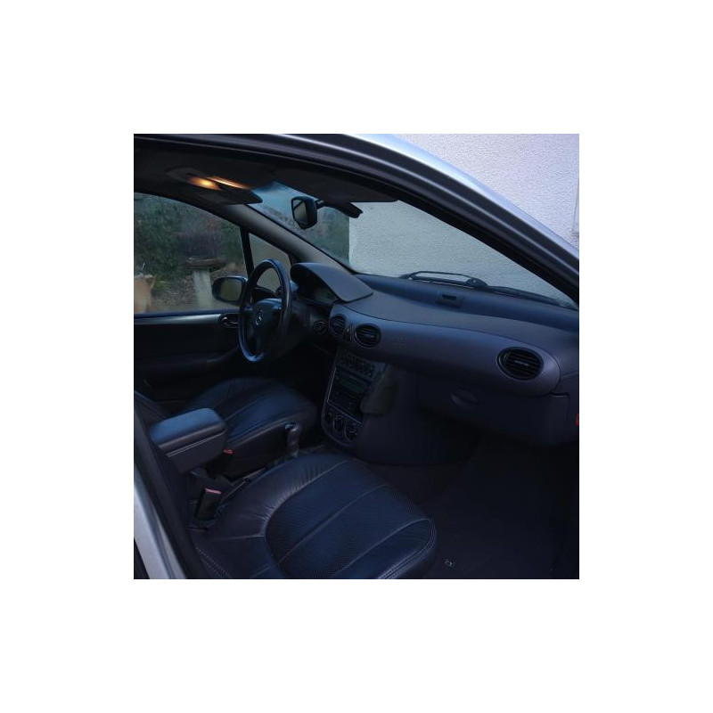 Vitre arriere droit MERCEDES CLASSE A 168 PHASE 2 d’occasion