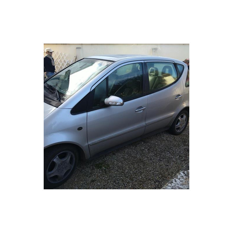 Vitre arriere droit MERCEDES CLASSE A 168 PHASE 2 d’occasion