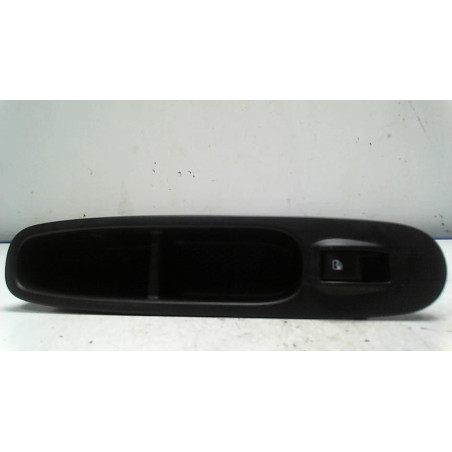Interrupteur de leve vitre avant droit FIAT PUNTO EVO 3 d’occasion