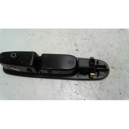 Interrupteur de leve vitre avant droit FIAT PUNTO EVO 3 d’occasion