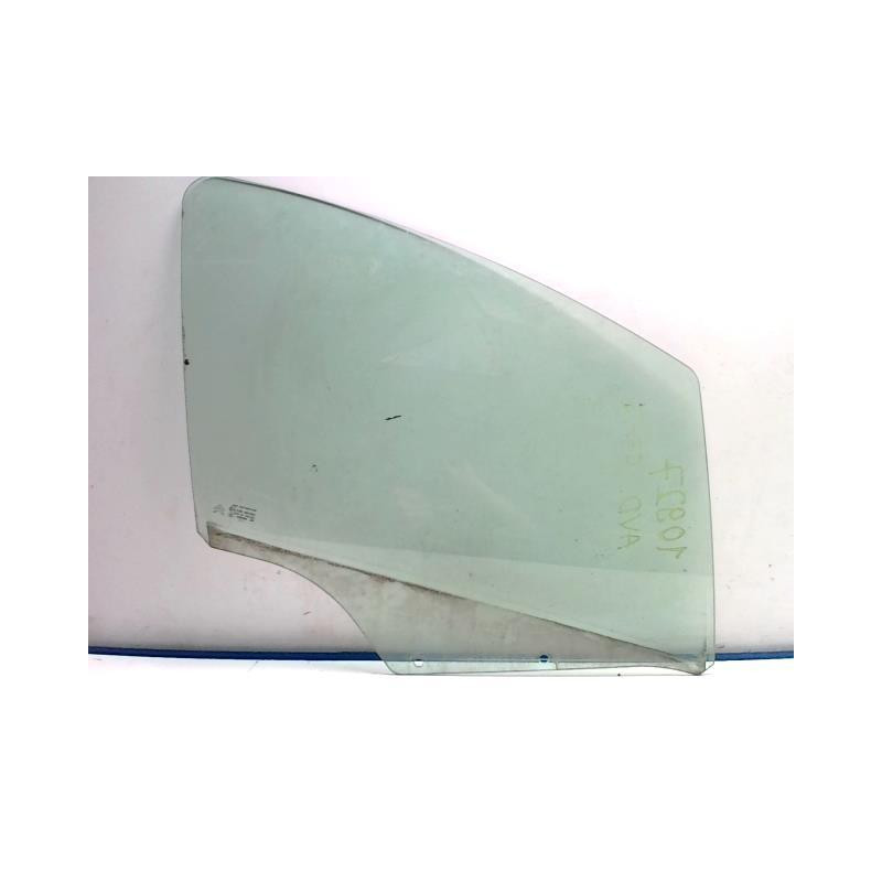 Vitre avant droit CITROEN C3 2 PHASE 1 d’occasion