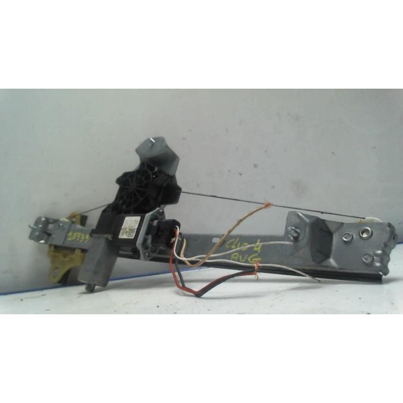 Leve vitre electrique avant gauche RENAULT CLIO 4 PHASE 1 BREAK d’occasion