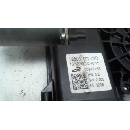 Leve vitre electrique avant gauche RENAULT CLIO 4 PHASE 1 BREAK d’occasion