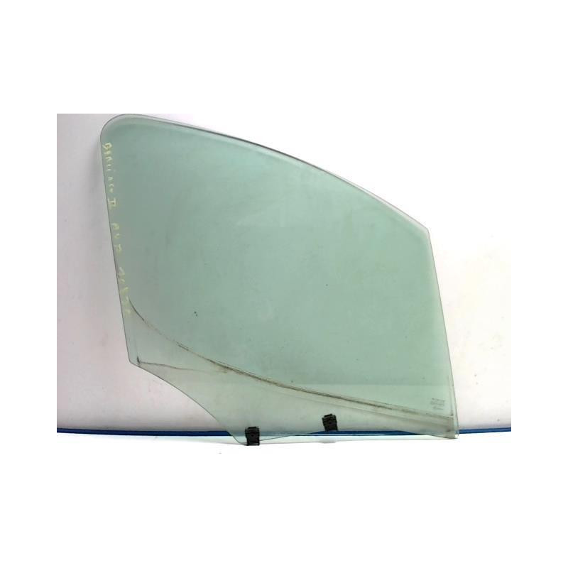 Vitre avant droit CITROEN BERLINGO 2 PHASE 1 d’occasion