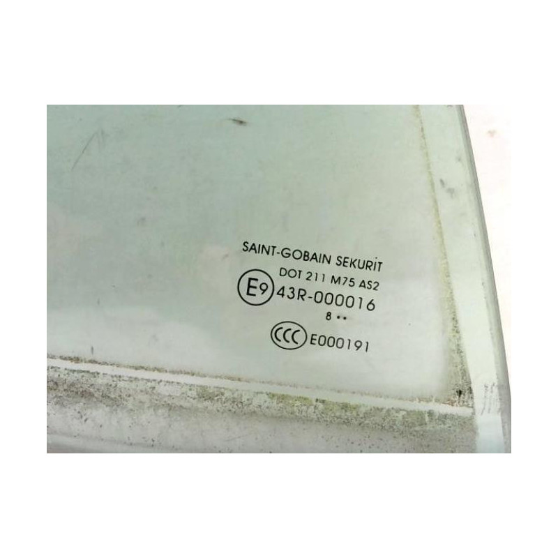 Vitre avant droit CITROEN BERLINGO 2 PHASE 1 d’occasion