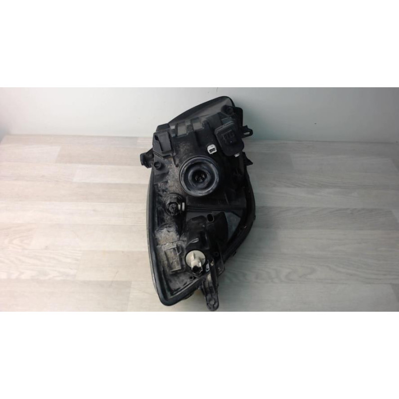 Optique avant principal droit (feux)(phare) TOYOTA  d’occasion