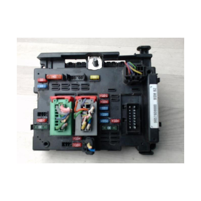 Boitier servitude moteur (BSM) PEUGEOT 206+ d’occasion