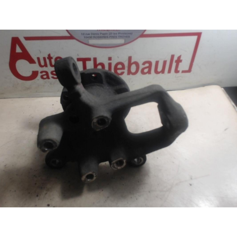 Fusee avant gauche MERCEDES SPRINTER 3T (903) FOURGON 216D d’occasion