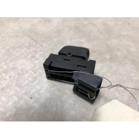 Interrupteur de leve vitre arriere droit SUZUKI SWIFT 3 d’occasion
