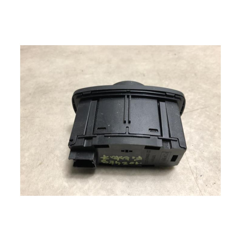 Commande de phare FORD BA499AM d’occasion