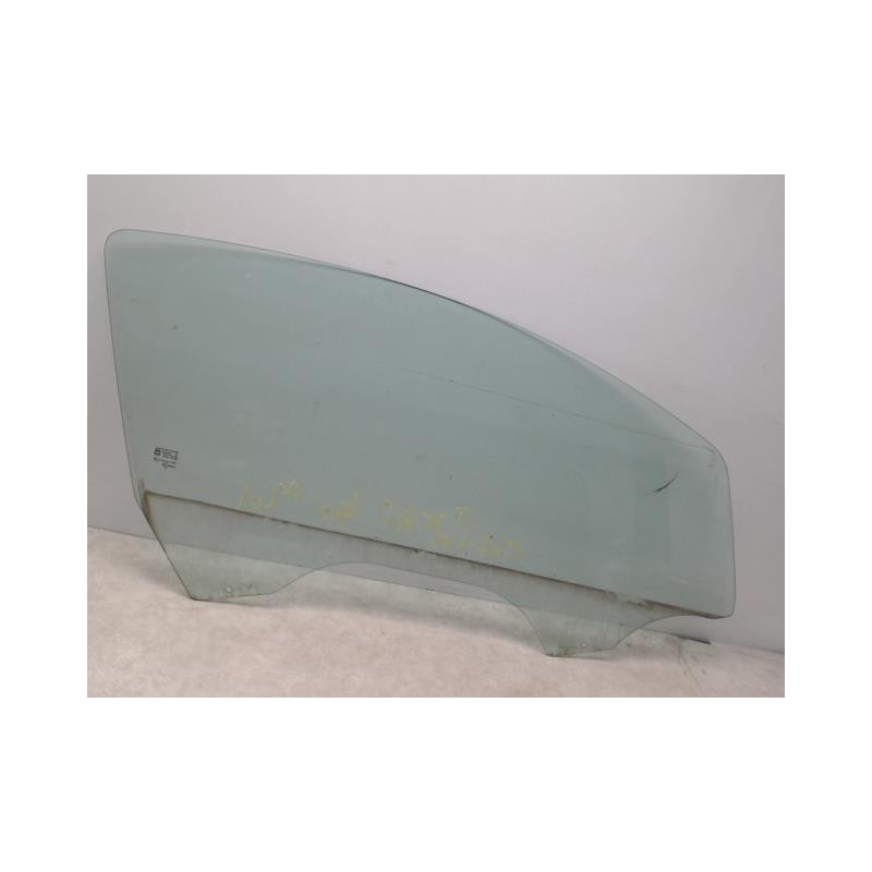 Vitre avant droit OPEL CORSA D PHASE 1 d’occasion