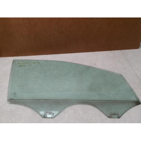 Vitre avant droit VOLKSWAGEN POLO 5 PHASE 1 d’occasion