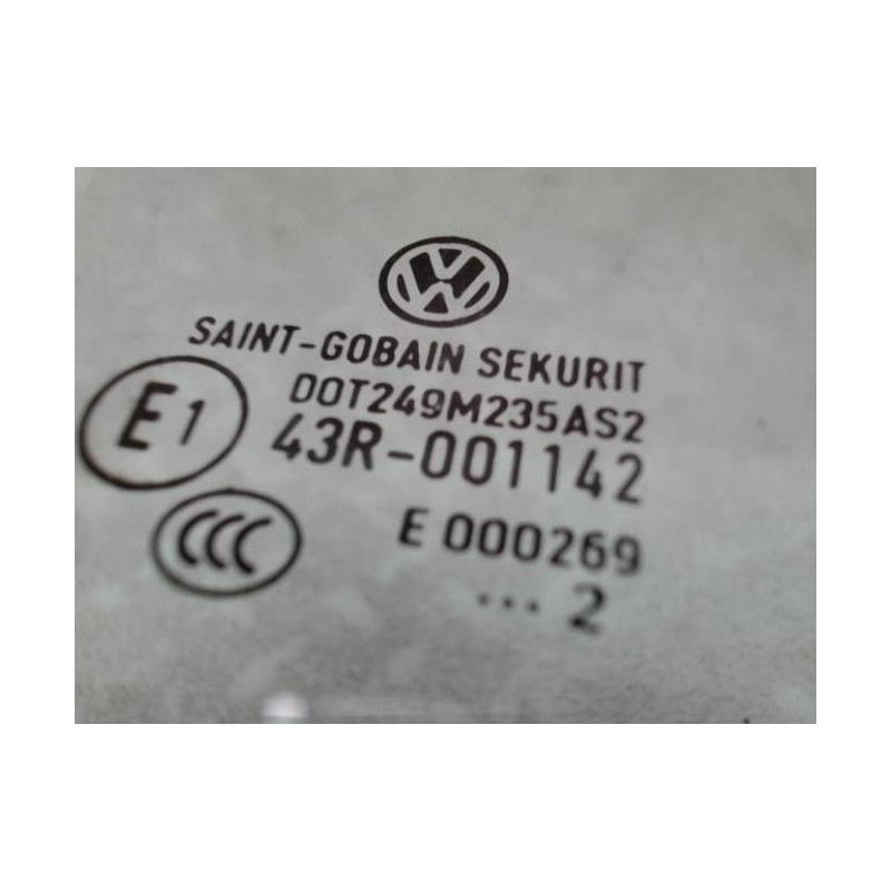 Vitre avant droit VOLKSWAGEN POLO 5 PHASE 1 d’occasion