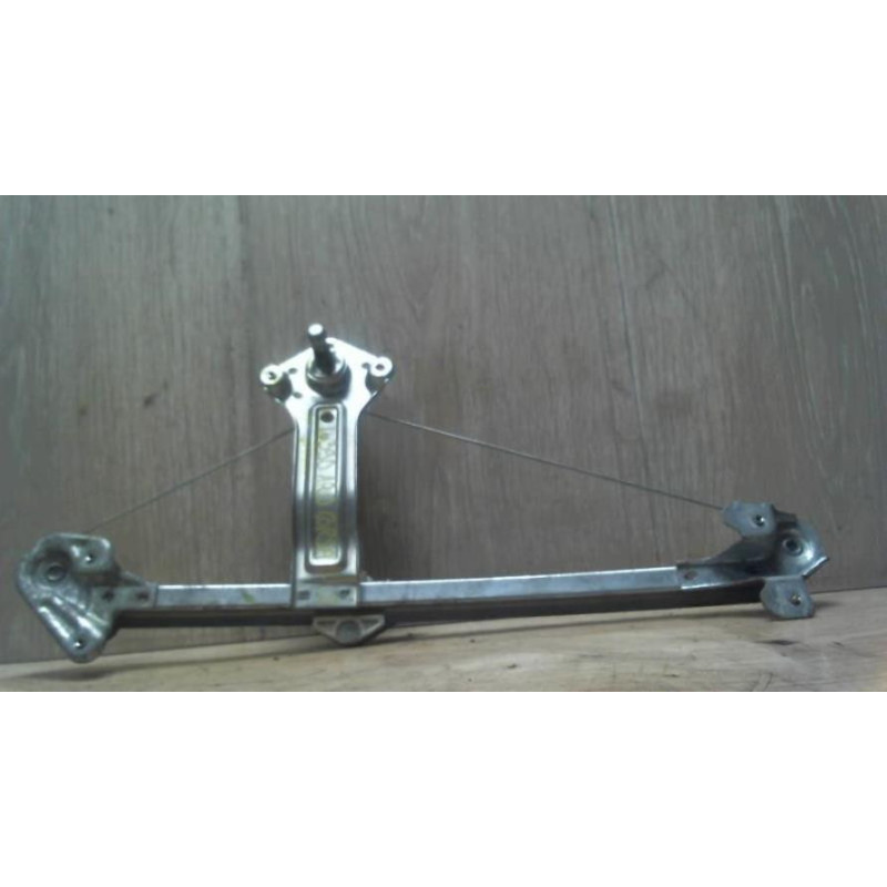 Leve vitre mecanique arriere droit OPEL CORSA C PHASE 2 d’occasion