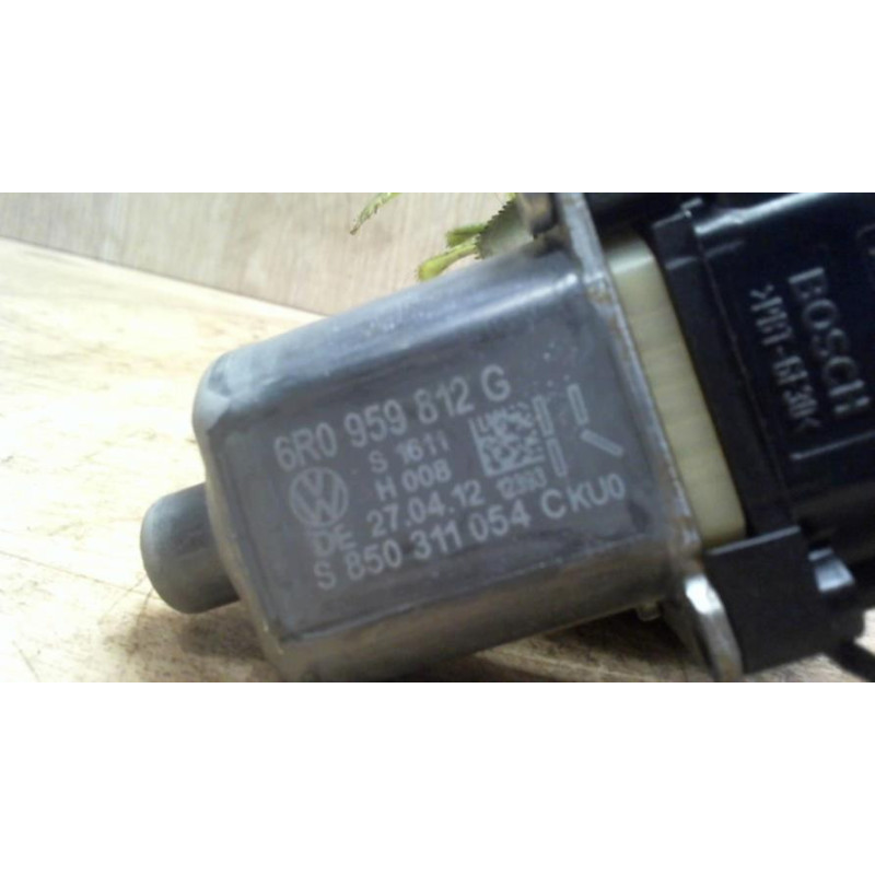 Moteur leve vitre arriere droit VOLKSWAGEN POLO 5 PHASE 1 d’occasion