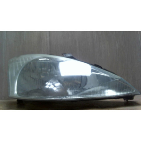 Optique avant principal droit (feux)(phare) FORD FOCUS 1 BREAK d’occasion