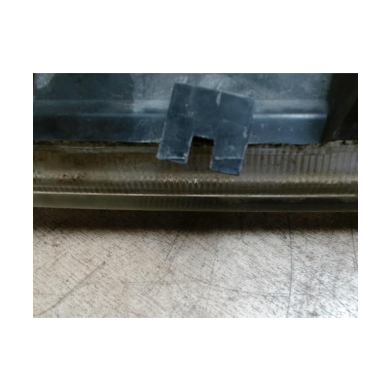 Optique avant principal droit (feux)(phare) CITROEN XANTIA PHASE 2 d’occasion