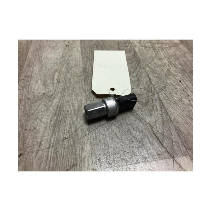 Pressostat de climatisation VOLKSWAGEN PASSAT 5 d’occasion