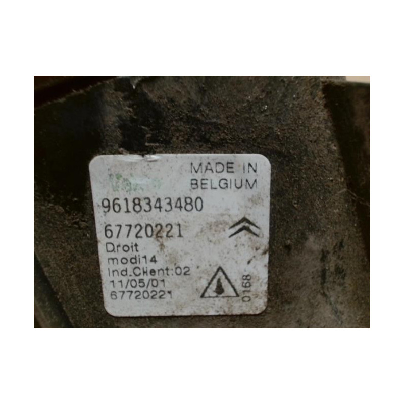 Optique avant principal droit (feux)(phare) CITROEN SAXO PHASE 2 d’occasion