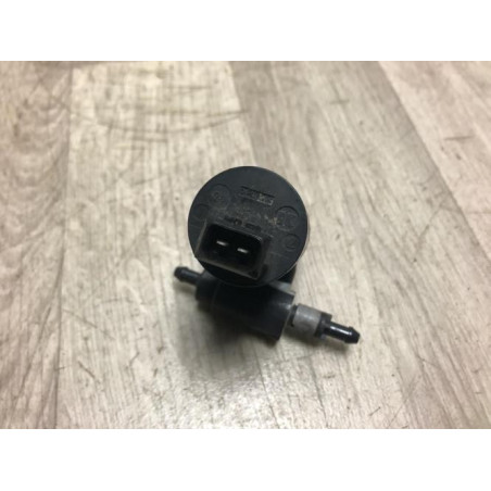 Pompe lave glace avant NISSAN NOTE 1 PHASE 2 d’occasion
