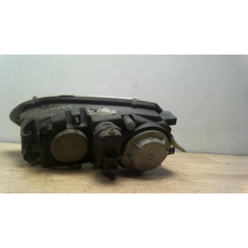 Optique avant principal droit (feux)(phare) RENAULT SAFRANE PHASE 1 d’occasion